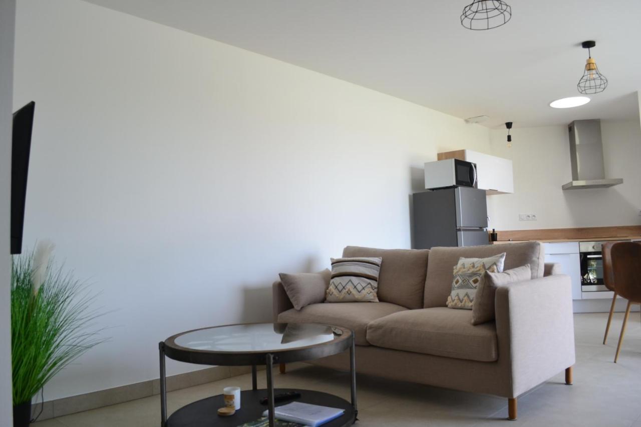 Appart Hotel La Gacilly-Centre Ville-Spa-Parking Екстер'єр фото