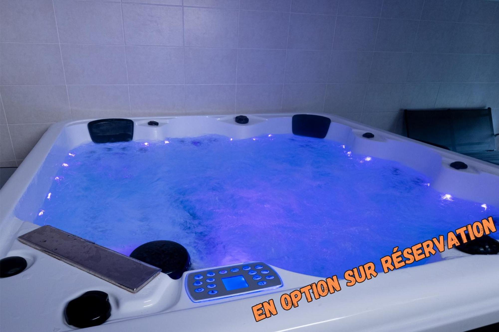 Appart Hotel La Gacilly-Centre Ville-Spa-Parking Екстер'єр фото